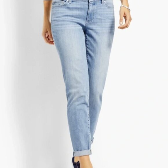 Talbots Light Wash Blue Denim Flawless Girlfriend Jeans Plus Size Petite 18WP - Picture 1 of 11